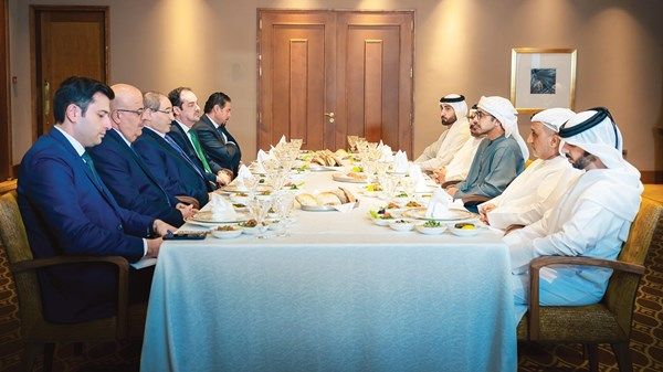 عبدالله بن زايد والمقداد يبحثان تعزيز العلاقات الثنائية