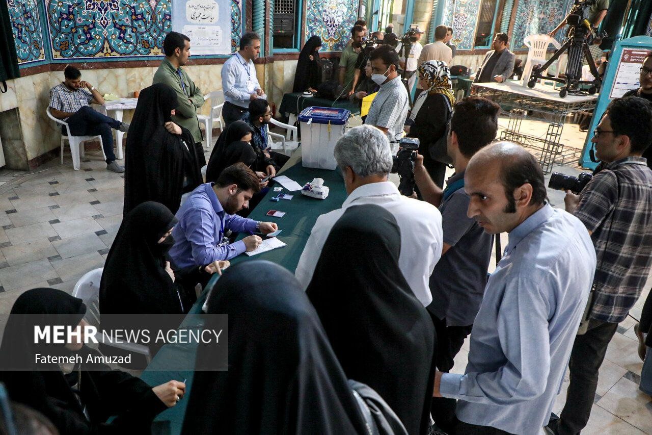 إيران تنتخب رئيسا جديدا خلفا للراحل إبراهيم رئيسى.. صور