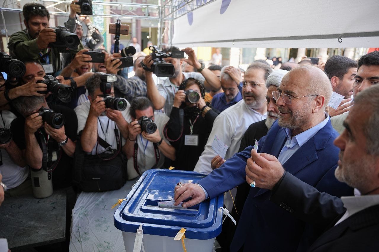 إيران تنتخب رئيسا جديدا خلفا للراحل إبراهيم رئيسى.. صور