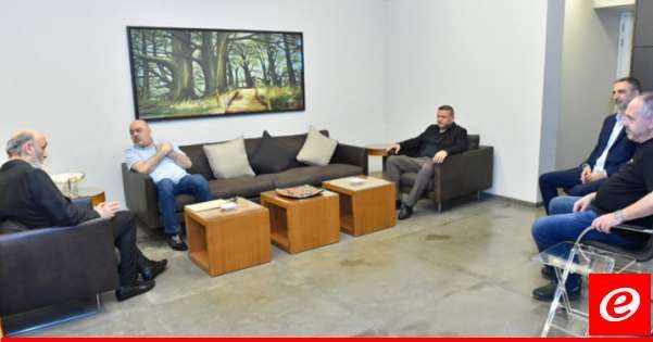 جعجع عرض مع شختورة لشؤون بلدية الدكوانة وتداعيات مسألة النزوح السوري