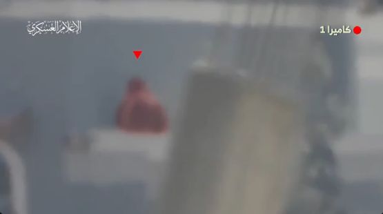 القسام تنشر مشاهد قنص الرقيب إيال شاينز بسلاح الغول.. فيديو