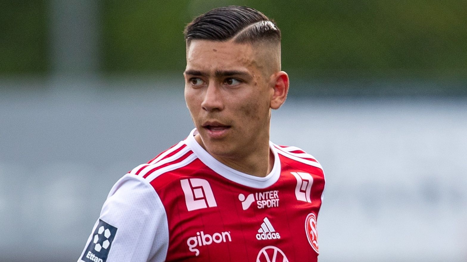 قصة "ابن هجرة" نصحه الأب بعدم الانضمام لمنتخب العراق!