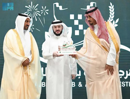محافظ المندق يدشّن فعاليات مهرجان “حبوب بلادي واللوز” في نسخته الثانية