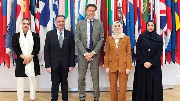 وفد من حكومة الإمارات يبحث الشراكة مع منظمة التعاون الاقتصادي