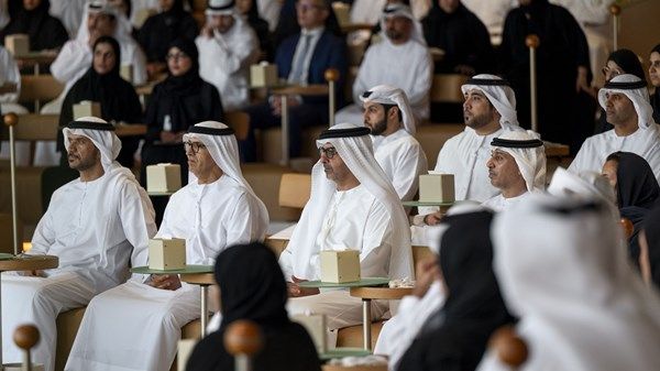 حامد بن زايد يشهد محاضرة "إعادة تصور التعليم المبكر".. نظمها مجلس محمد بن زايد