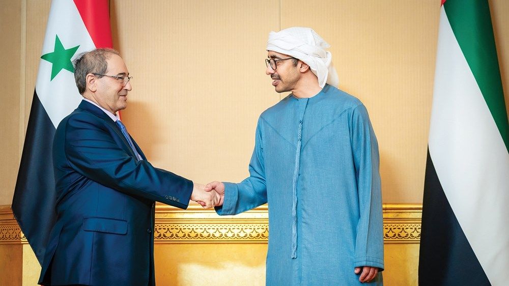 عبدالله بن زايد والمقداد يبحثان تعزيز العلاقات الثنائية