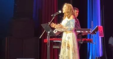 الديفا سميرة سعيد تحيى حفلا كامل العدد فى مهرجان موازين.. صور