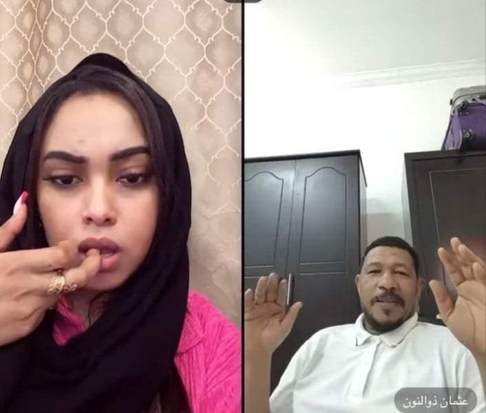 شاهد بالصورة والفيديو.. الناشط الشهير عثمان ذو النون يظهر في “لايف” مع حسناء فائقة الجمال ويحرضها على رفع حذاءها في وجه متابعيها والحسناء تستجيب