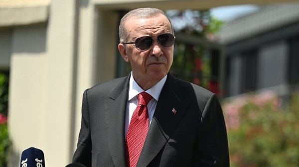 أردوغان لا يستبعد استعادة العلاقات مع سوريا