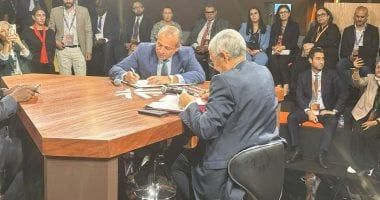 رئيس التمثيل التجارى يوقع بروتوكولا مع "وفا بنك" لخدمة المجتمع التصديرى بأفريقيا