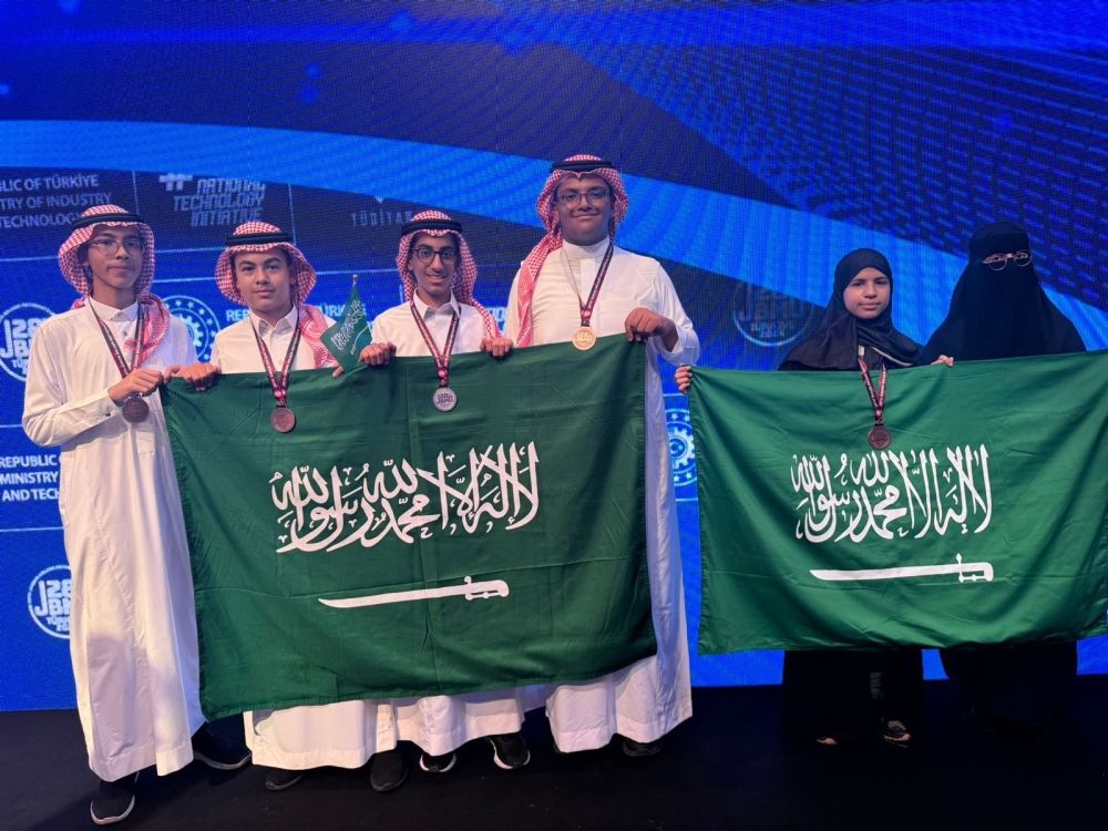 طلاب المملكة يحصدون 5 ميداليات في أولمبياد الرياضيات بتركيا