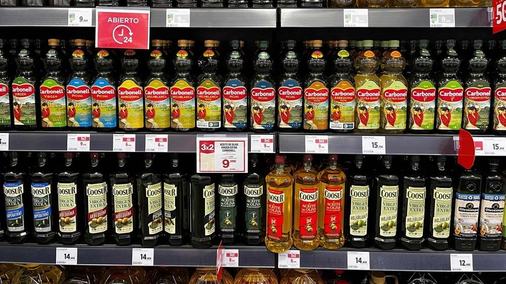 تغير المناخ يرغم منتجي زيت الزيتون على البحث عن حلول