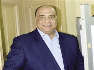 شحتة الإسكندراني في قلب وزير الرياضة.. وعكة صحية تعيده للأضواء