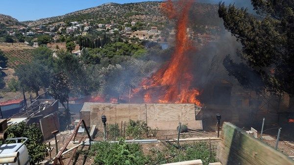 اندلاع حريق غابات جديد قرب العاصمة اليونانية