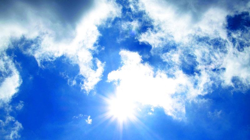 الامارات | أطباء يحذرون من التعرض المفرط للأشعة فوق البنفسجية