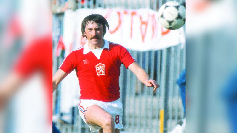 الامارات | «أسلوب غريب» يقود تشيكوسلوفاكيا للقب كأس أوروبا 1976