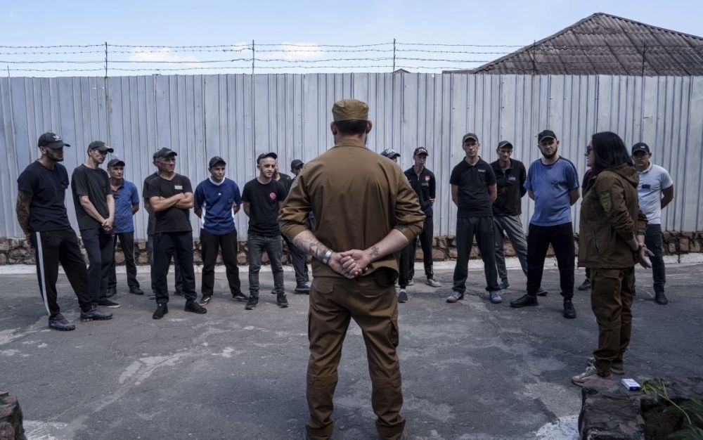 إفراج مشروط لتجنيد السجناء ضد روسيا