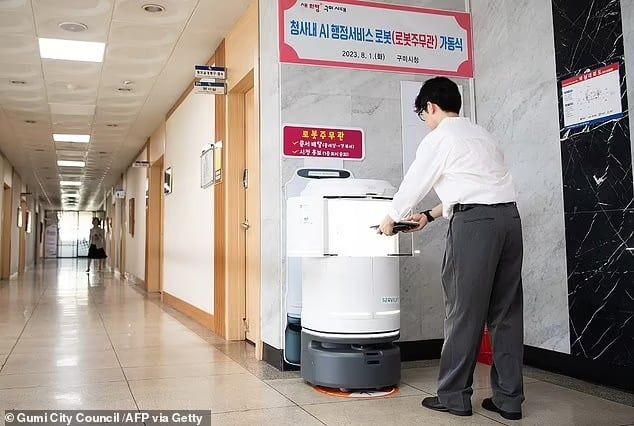 تكنولوجيا: تعب من كتر الشغل.. التفاصيل الكاملة لانتحار أول روبوت في كوريا الجنوبية