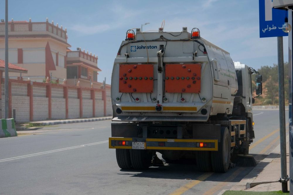 الطائف.. رفع 35 ألف طن نفايات ودعم المواقع السياحية بفرق وآليات