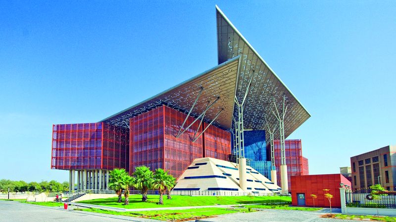 الامارات | إلزام سائق بـ 60 ألف درهم «تلفيات» حادث مروري