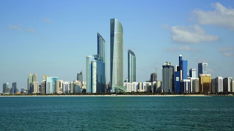 الامارات | 3.8 ملايين نسمة عدد سكان إمارة أبوظبي