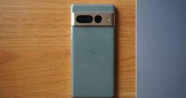 تكنولوجيا: إيه الفرق؟.. أبرز الاختلافات بين هاتفى Google Pixel 7 Pro و iPhone 5