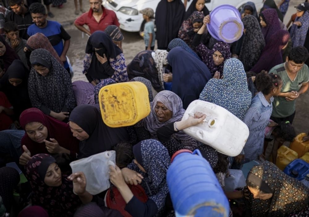 قوات الاحتلال تدمر أحياء خان يونس