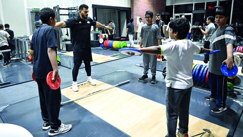 الامارات | 30 لاعباً في معسكر أبوظبي الصيفي لرفع الأثقال