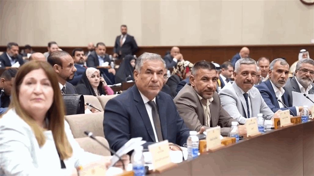 تباين اراء النواب حول امكانية عقد جلسة استثنائية لحسم منصب الرئيس