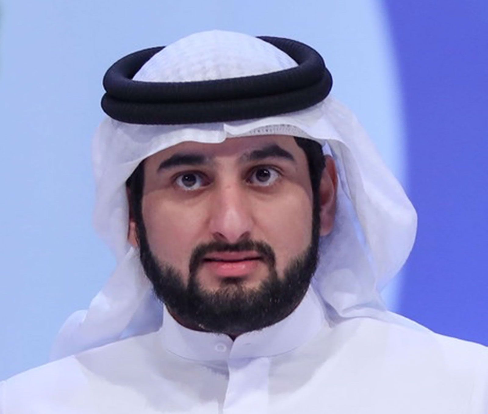 الامارات | بتوجيهات أحمد بن محمد.. مجلس دبي للإعلام يفتح باب التسجيل لـ"منحة محمد بن راشد لطلبة الإعلام الإماراتيين"