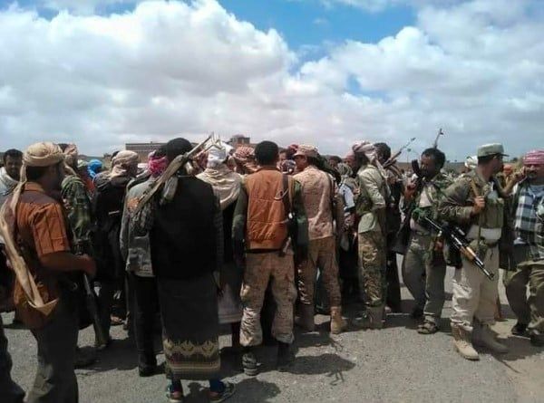 قبائل أبين تحتجز ناقلات الوقود وشرطة عدن تكشف المسؤول عن اختطاف "الجعدني"