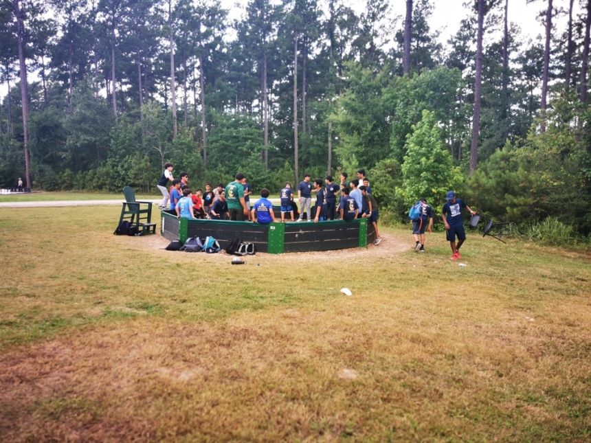 قائد الكشافة الإسلامية الأمريكية: السعودية تقدم نموذجاً رائعاً في خدمة الحجاج