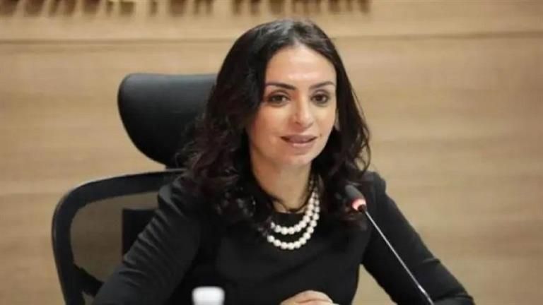 عقب أداء اليمين .. وزيرة التضامن تصل مقر الوزارة بالعاصمة الإدارية الجديدة