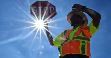 تكنولوجيا: إدارة بايدن تقترح إجراءات لمنع الأمراض والوفيات المرتبطة بالحرارة للعمال