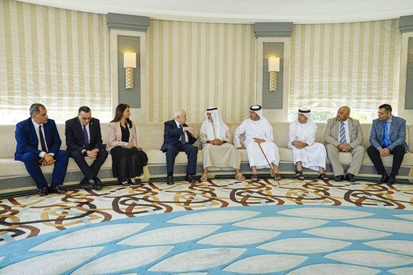 نهيان بن مبارك: أمل الأمم وتطورها ينطلق من إبداعات أبنائها