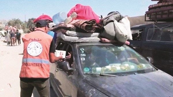 الإمارات تقدم مساعدات إنسانية للنازحين من شرق خان يونس