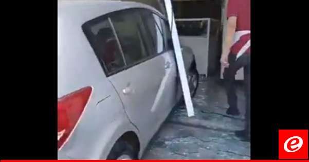 سيارة اجتاحت ملحمة في البترون والأضرار مادية