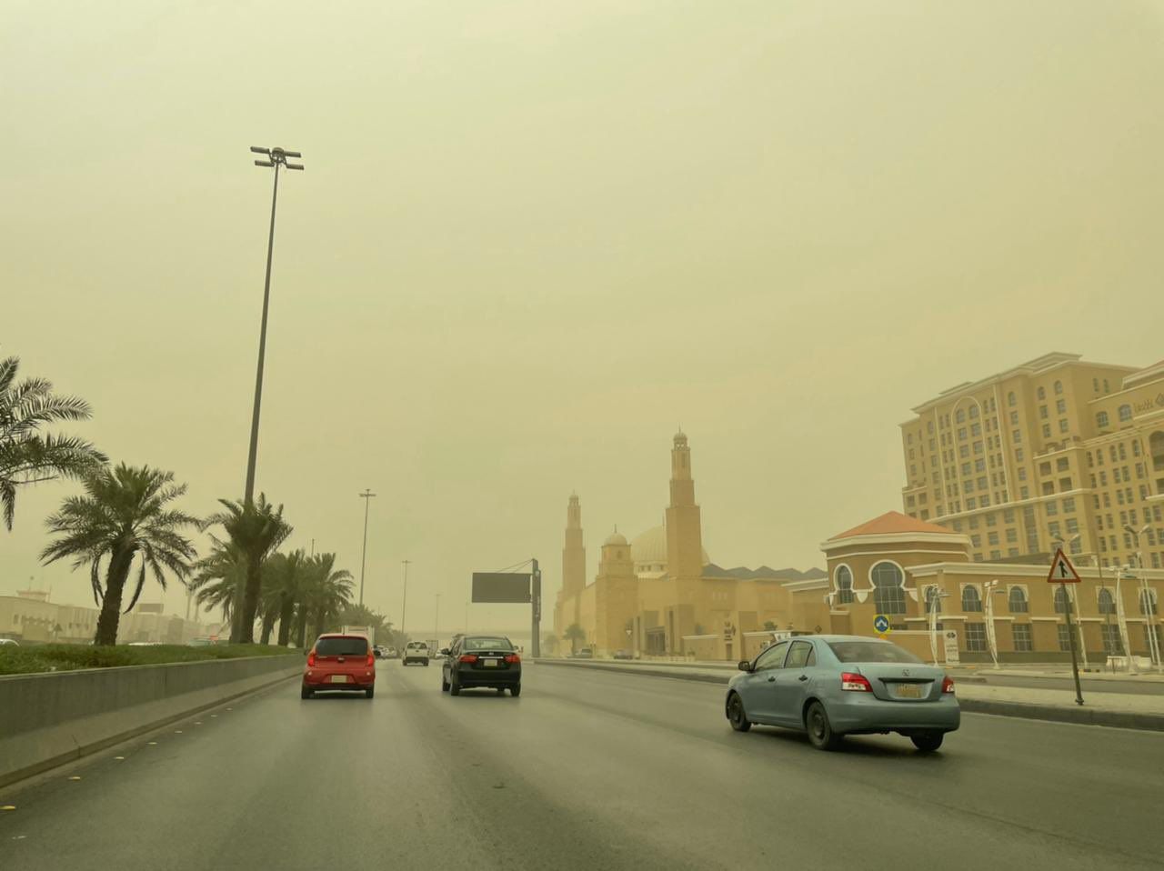 أتربة على الرياض لمدة 12 ساعة