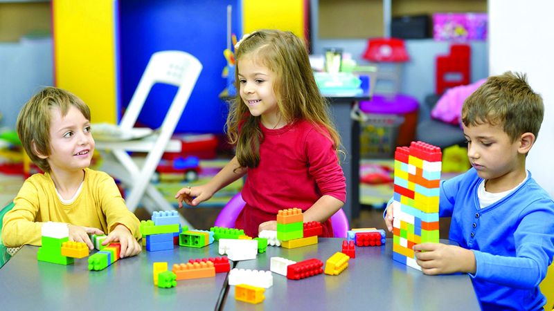 الامارات | 200 حضانة خاصة في أبوظبي تطبق 4 مناهج للأطفال