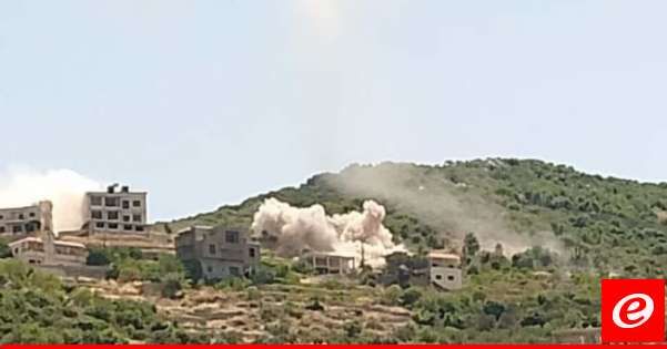 "المنار": إصابة مصوّر صحفيّ بشظايا في رأسه وظهره جرّاء قصف إسرائيلي استهدف كفرشوبا