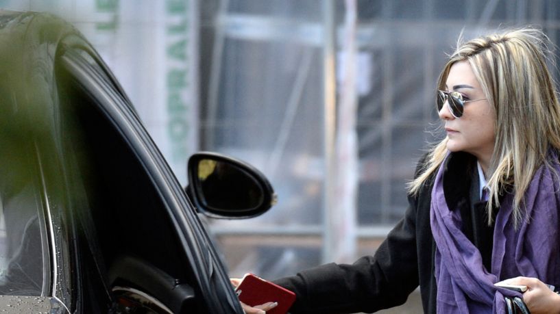 “السيدة الثانية”.. كيف شقت لونا الشبل طريقها من الشاشة إلى قصر الأسد؟