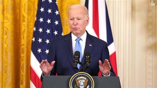 نائب امريكى : حان الوقت لينسحب بايدن ويترك قادة جدد يظهرون ويترشحون لهزيمة دونالد ترامب