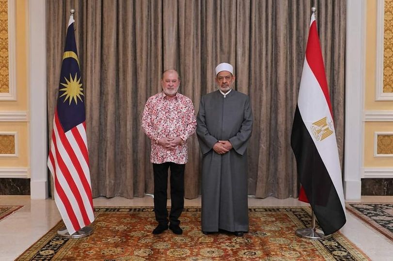 ماذا طلب ملك ماليزيا إبراهيم بن السلطان إسكندر من شيخ الأزهر