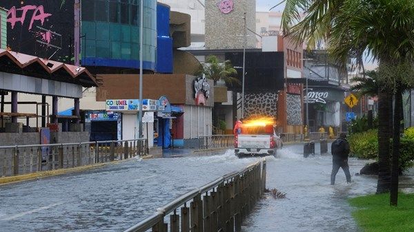 الإعصار "بيريل" يصل إلى المكسيك بعد دمار في الكاريبي