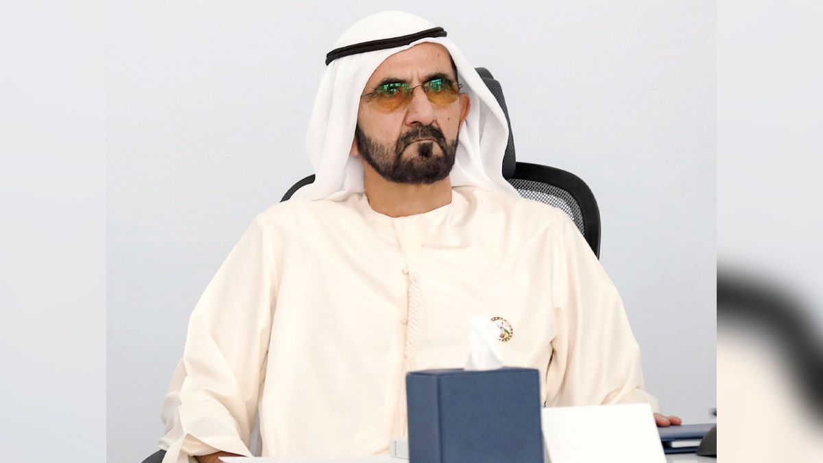 الامارات | محمد بن راشد يوجّه بتطوير سوق دبي للسيارات.. ليكون الأكبر والأفضل في العالم