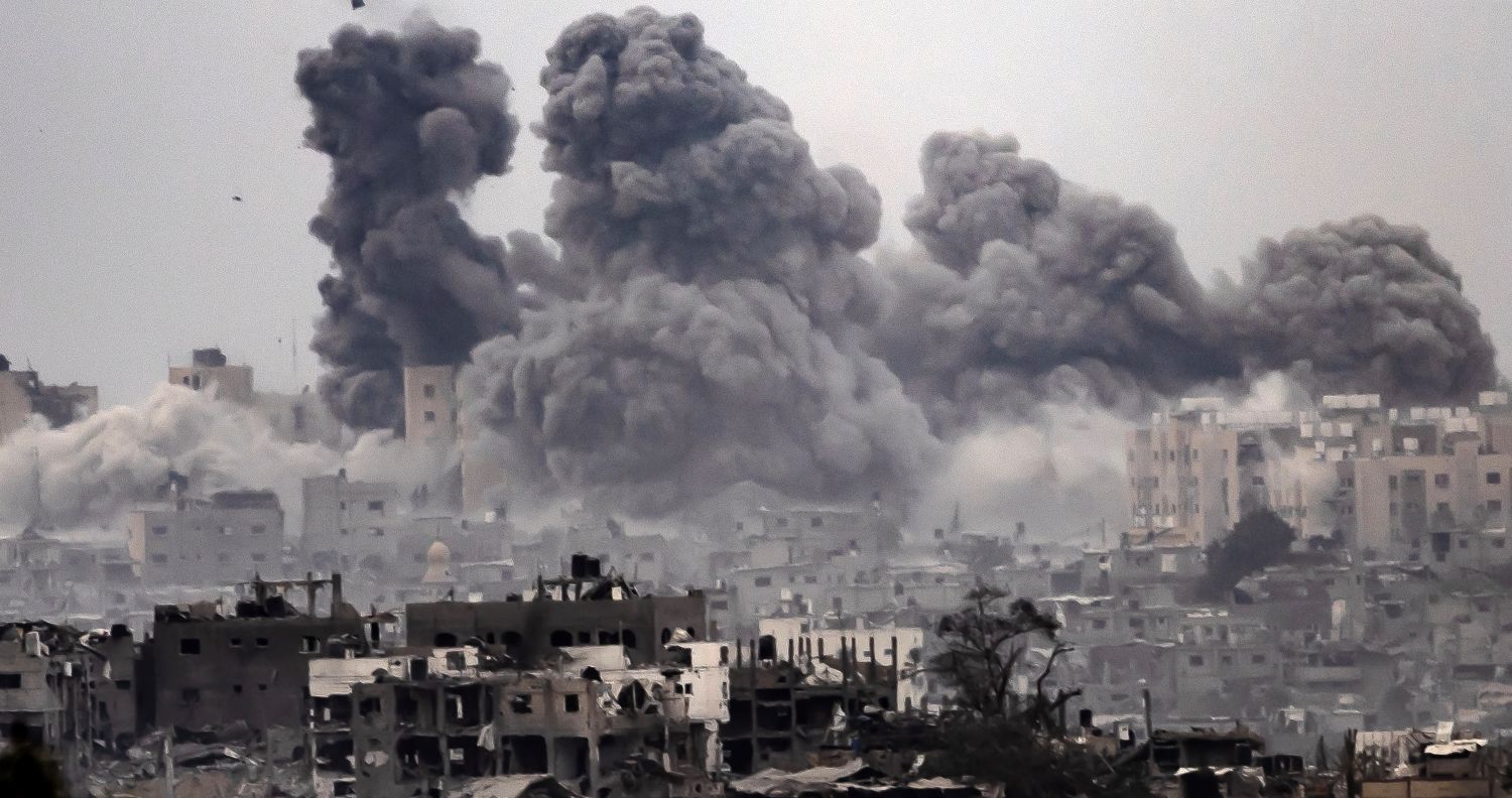 استشهاد 12 فلسطينياً في قصف للاحتلال الإسرائيلي على مدينة غزة