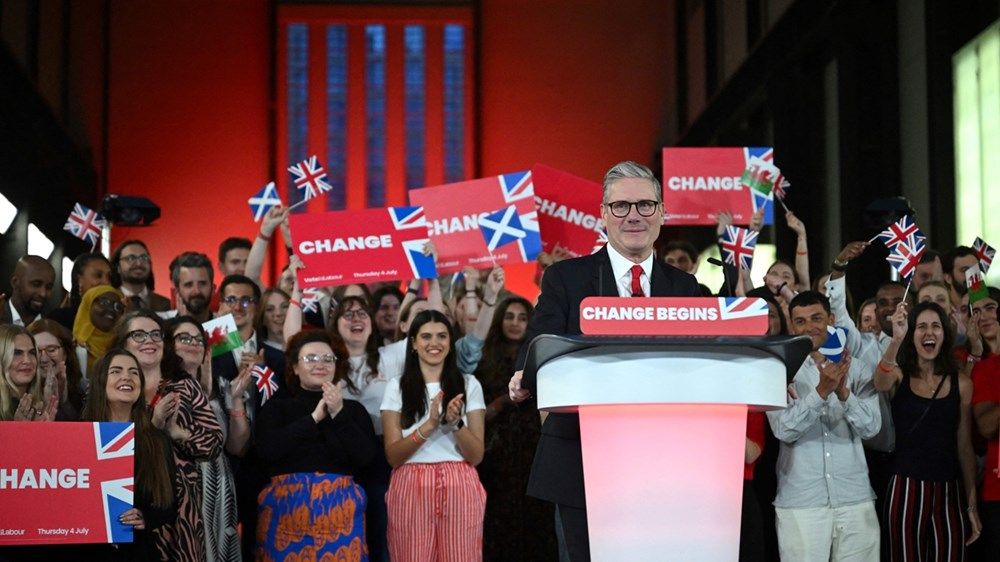 بعد فوز حزب العمال.. كير ستارمر الأقرب لرئاسة الوزراء في بريطانيا