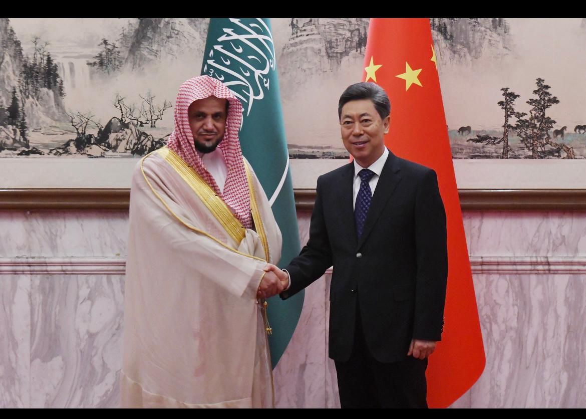 السعودية | النائب العام يلتقي رئيس اللجنة المركزية للشؤون السياسية والقانونية في الصين