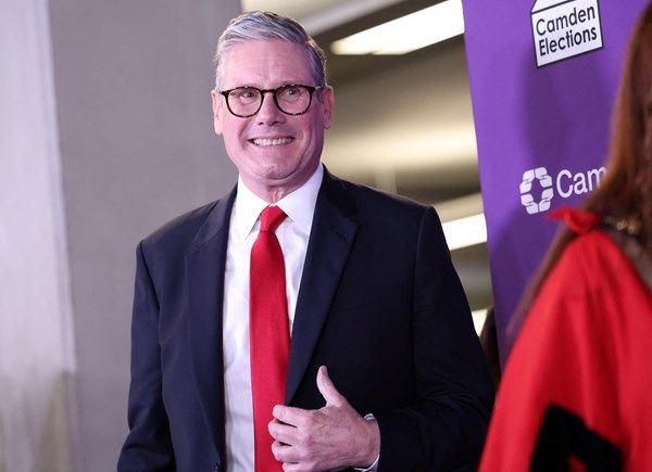 بعد فوز حزب العمال.. كير ستارمر الأقرب لرئاسة الوزراء في بريطانيا