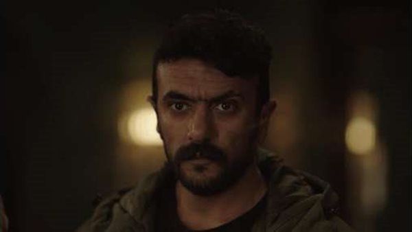 "بحبك أوي".. وصلة غزل بين أحمد العوضي وأم جاسر